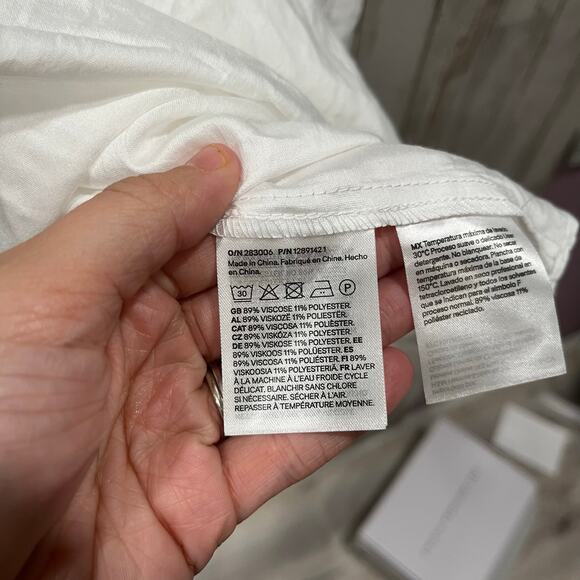 New H&M White Square Neck Peasant Flowy Pirate Top Womens Size Small Renaissance - Picture 3 of 7